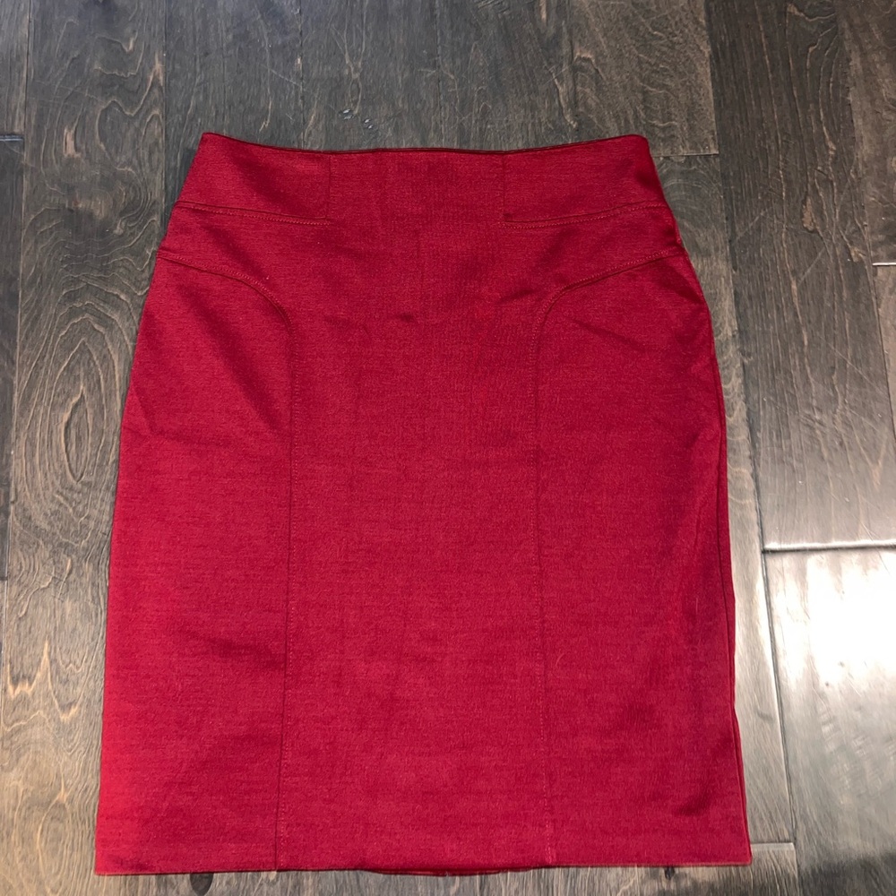 Elegant Tailored Pencil Skirt